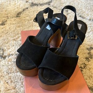 Steve Madden Suede black Platform Sandals